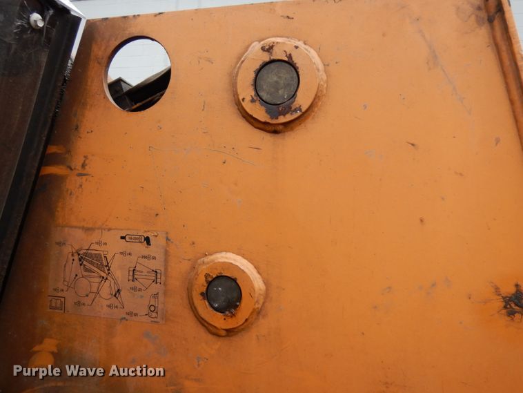 image for item DJ8124 Case 90XT  skid steer loader