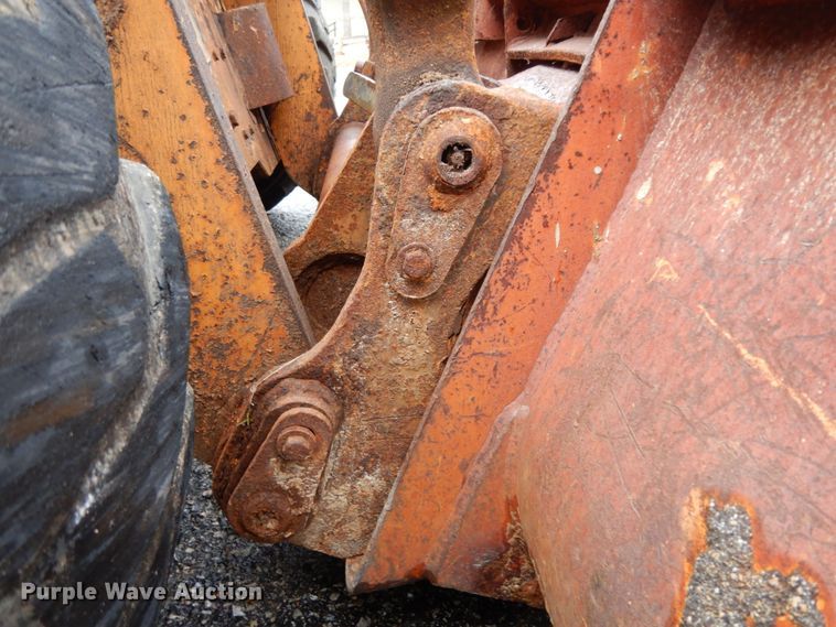 image for item DJ8124 Case 90XT  skid steer loader