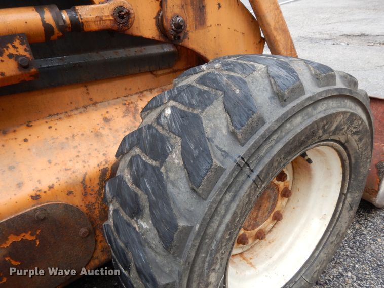 image for item DJ8124 Case 90XT  skid steer loader