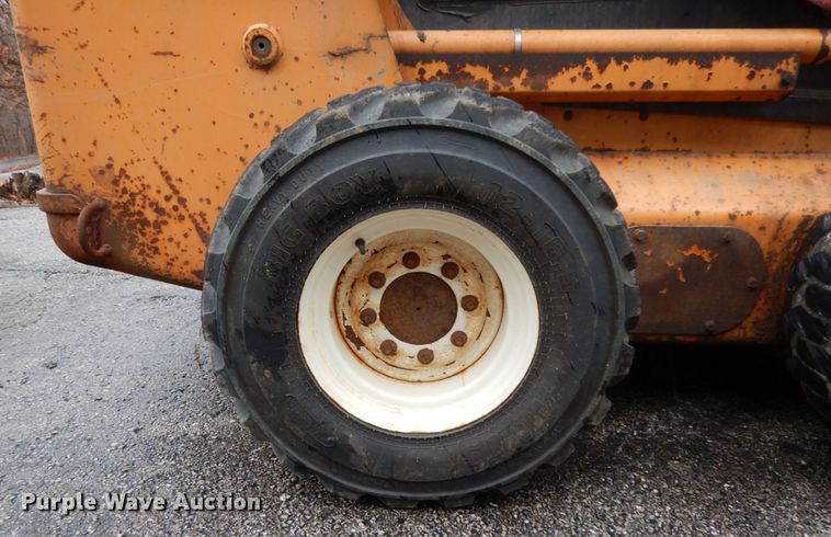 image for item DJ8124 Case 90XT  skid steer loader