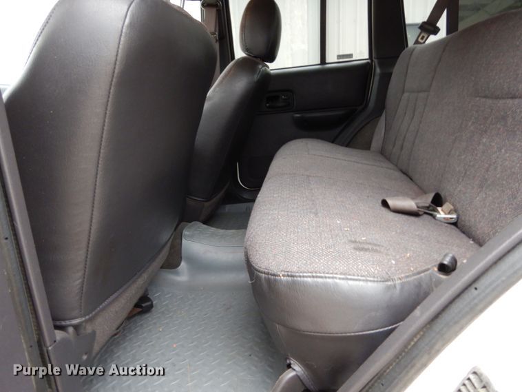 image for item DJ8129 1999 Jeep Cherokee  SUV