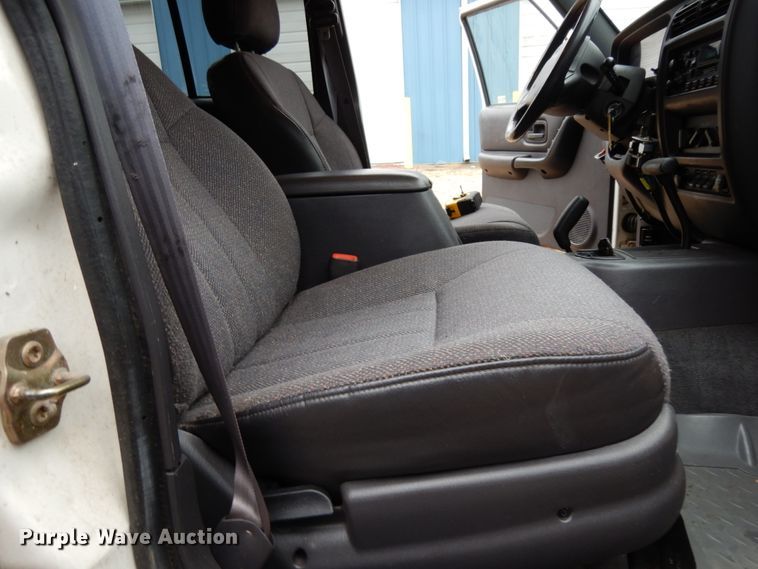 image for item DJ8129 1999 Jeep Cherokee  SUV