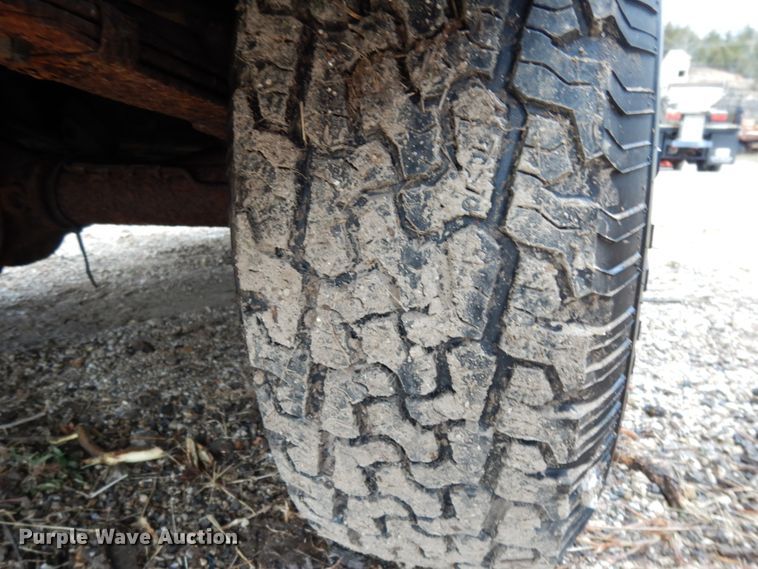 image for item DJ8129 1999 Jeep Cherokee  SUV