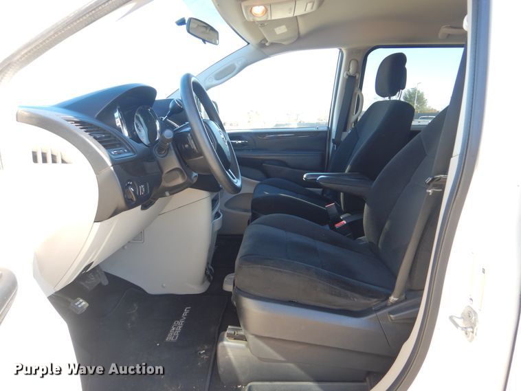 image for item DJ8532 2012 Dodge Grand Caravan  van