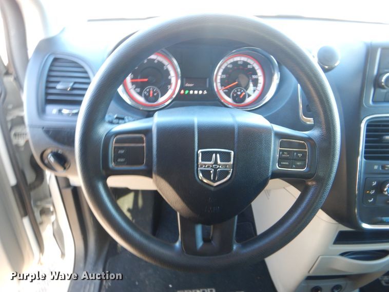 image for item DJ8532 2012 Dodge Grand Caravan  van