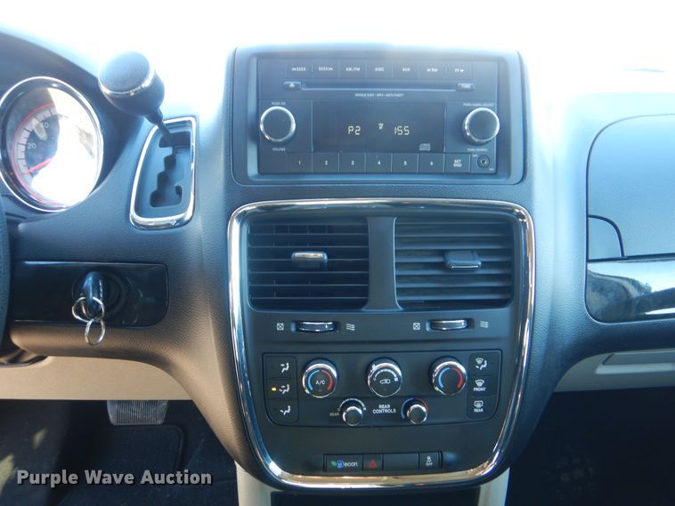 image for item DJ8532 2012 Dodge Grand Caravan  van