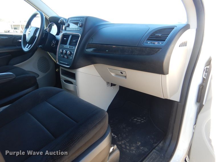 image for item DJ8532 2012 Dodge Grand Caravan  van