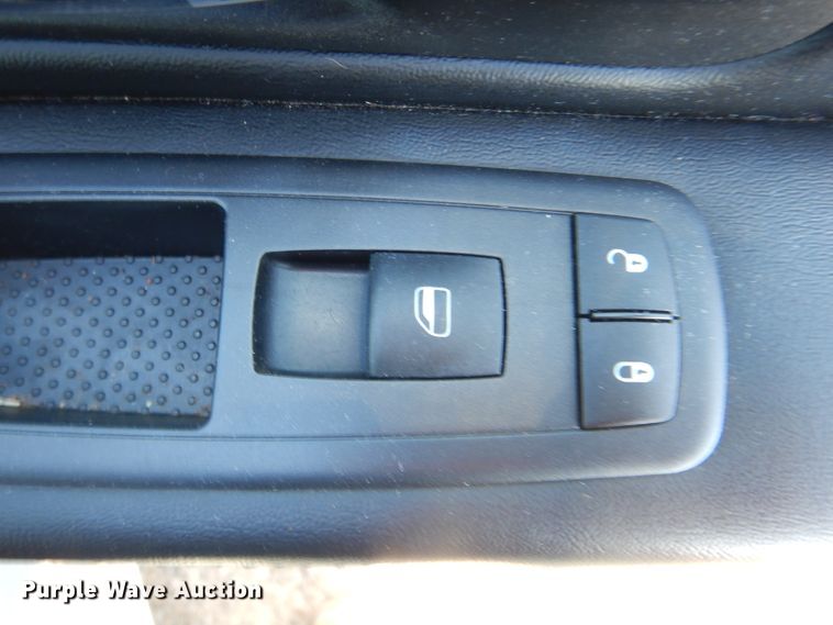 image for item DJ8532 2012 Dodge Grand Caravan  van