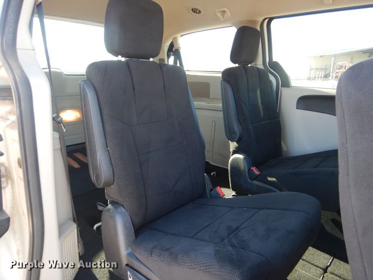 image for item DJ8532 2012 Dodge Grand Caravan  van