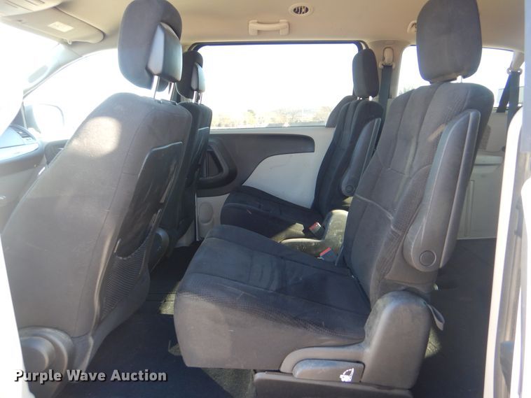 image for item DJ8532 2012 Dodge Grand Caravan  van