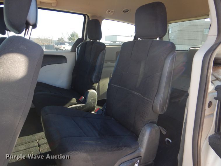 image for item DJ8532 2012 Dodge Grand Caravan  van