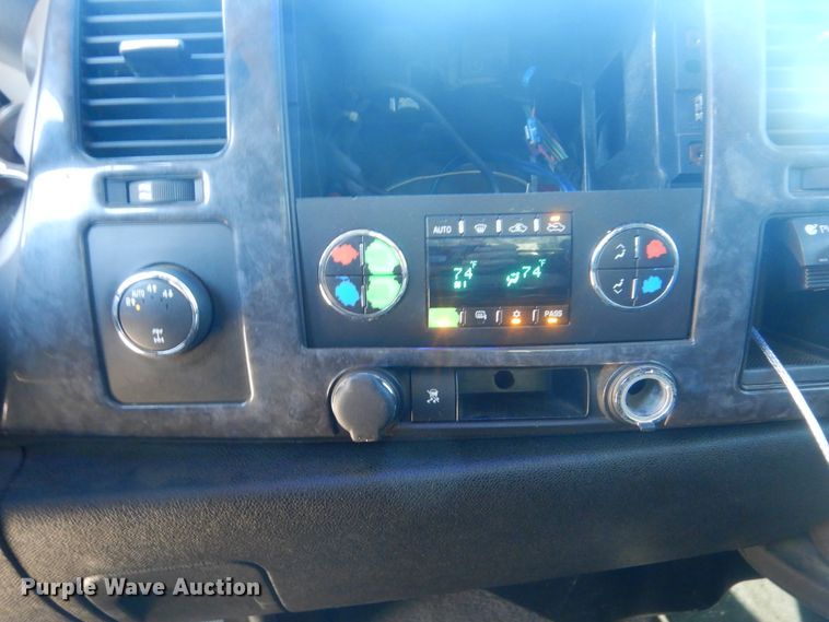 image for item DJ8549 2009 Chevrolet Silverado 1500  Ext. Cab pickup truck