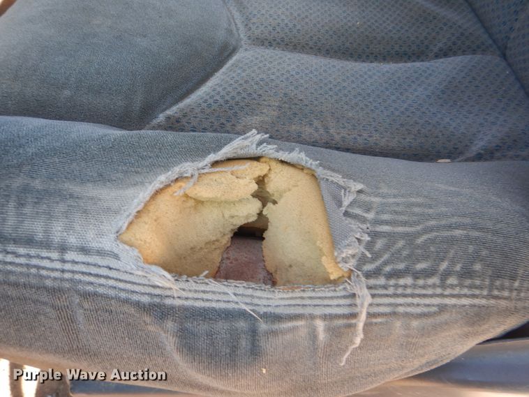 image for item DJ8563 2004 Chevrolet Silverado 1500  Ext. Cab pickup truck