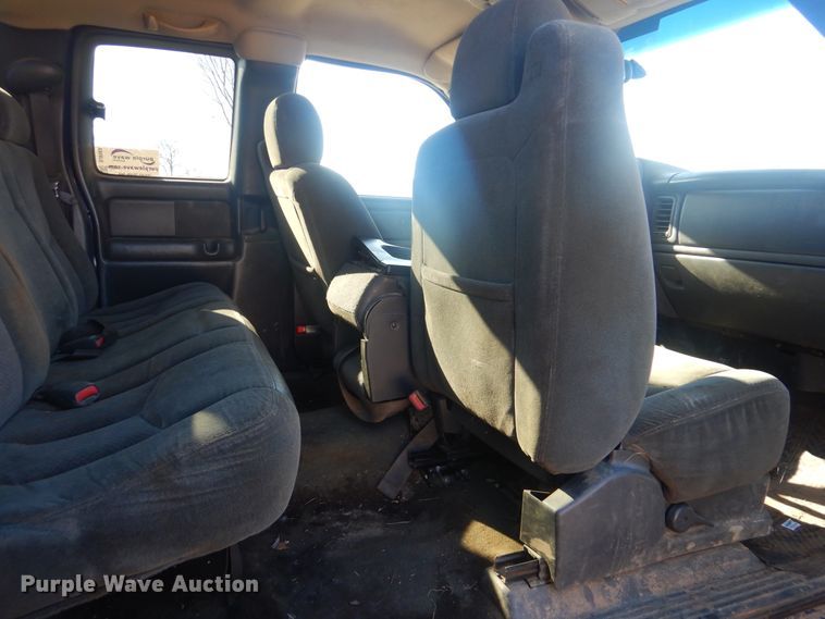 image for item DJ8563 2004 Chevrolet Silverado 1500  Ext. Cab pickup truck