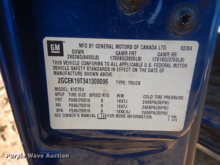 image for item DJ8563 2004 Chevrolet Silverado 1500  Ext. Cab pickup truck