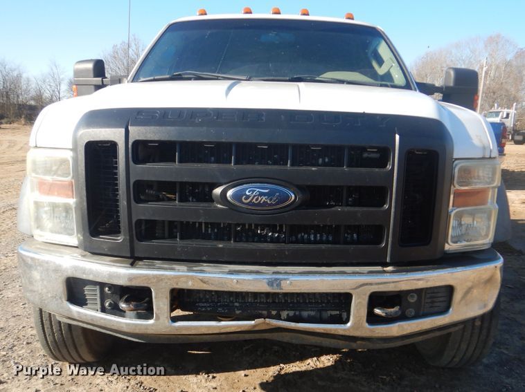 image for item DJ8564 2008 Ford F550 Super Duty XL  Crew Cab flatbed truck