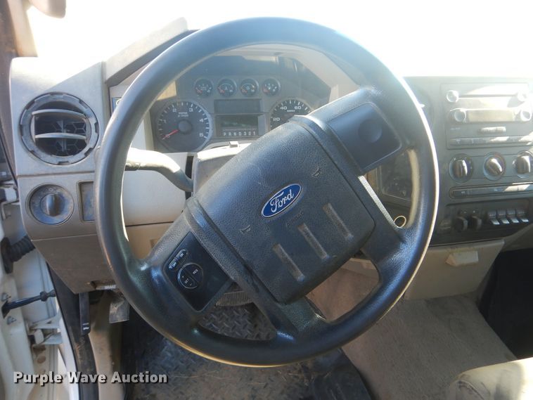 image for item DJ8564 2008 Ford F550 Super Duty XL  Crew Cab flatbed truck