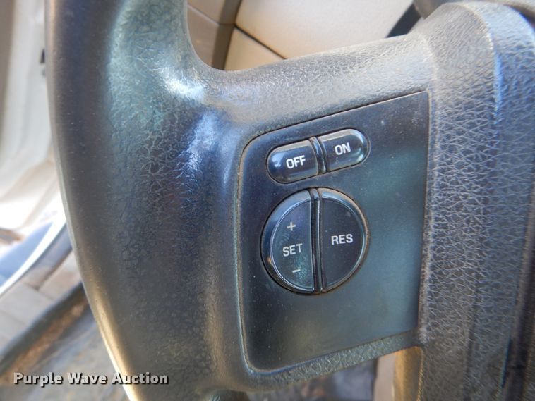 image for item DJ8564 2008 Ford F550 Super Duty XL  Crew Cab flatbed truck