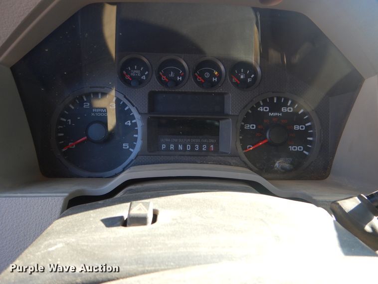 image for item DJ8564 2008 Ford F550 Super Duty XL  Crew Cab flatbed truck