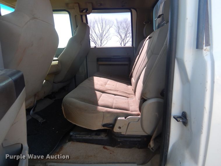 image for item DJ8564 2008 Ford F550 Super Duty XL  Crew Cab flatbed truck