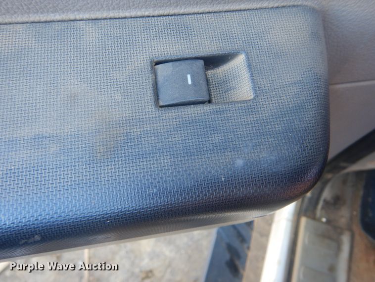 image for item DJ8564 2008 Ford F550 Super Duty XL  Crew Cab flatbed truck