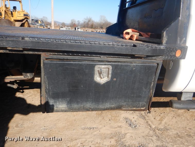 image for item DJ8564 2008 Ford F550 Super Duty XL  Crew Cab flatbed truck