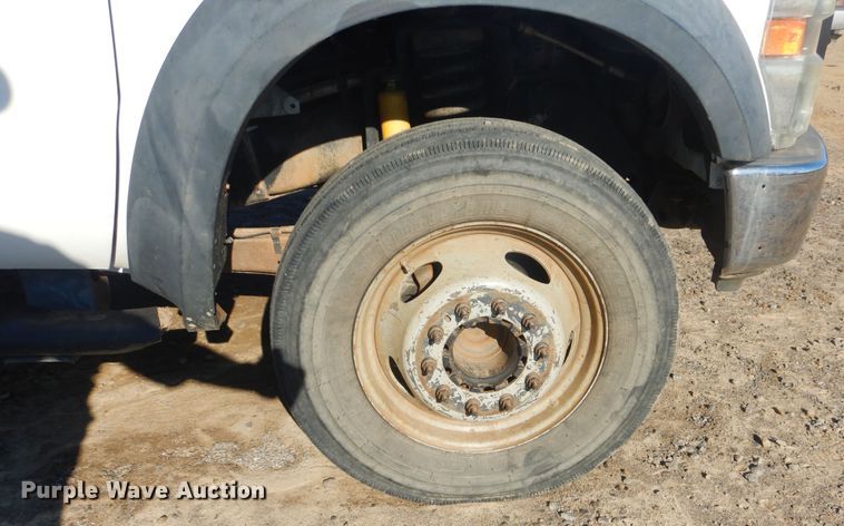 image for item DJ8564 2008 Ford F550 Super Duty XL  Crew Cab flatbed truck