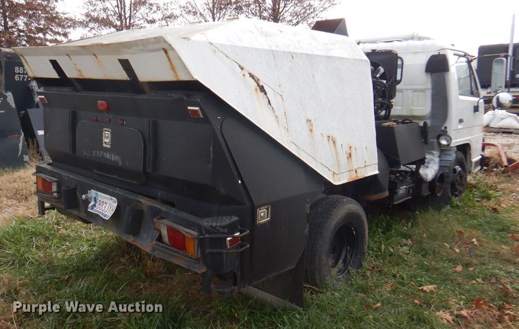 image for item DY9623 1990 Isuzu NPR  street sweeper truck