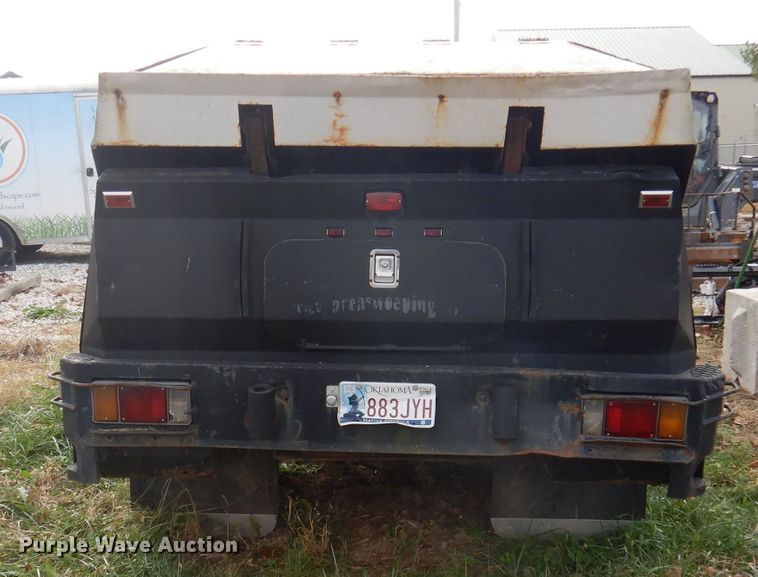 image for item DY9623 1990 Isuzu NPR  street sweeper truck