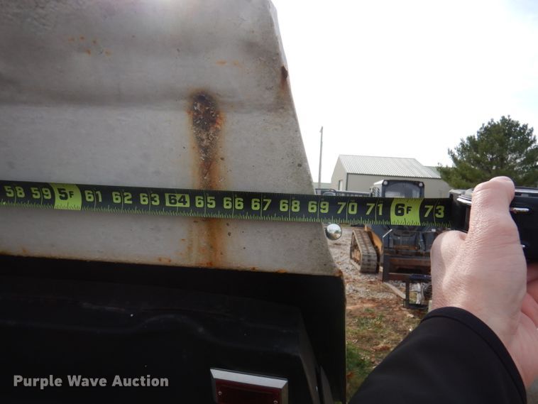 image for item DY9623 1990 Isuzu NPR  street sweeper truck