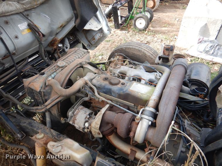 image for item DY9623 1990 Isuzu NPR  street sweeper truck