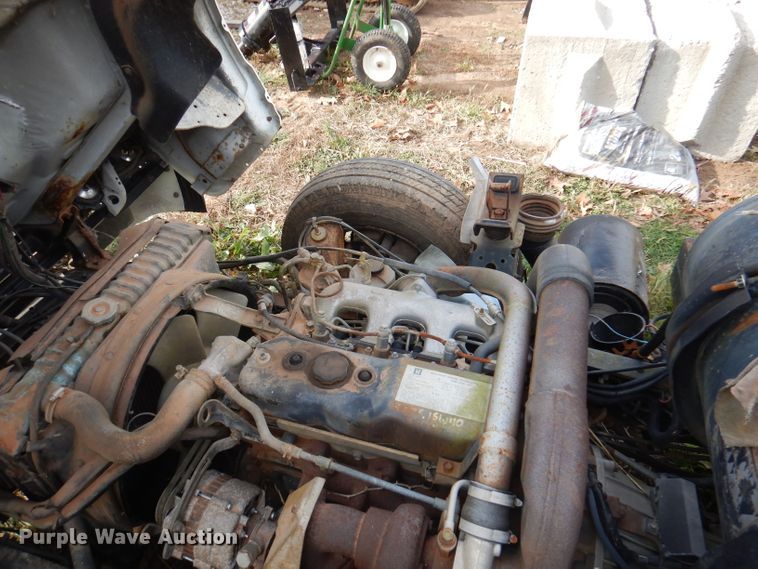 image for item DY9623 1990 Isuzu NPR  street sweeper truck