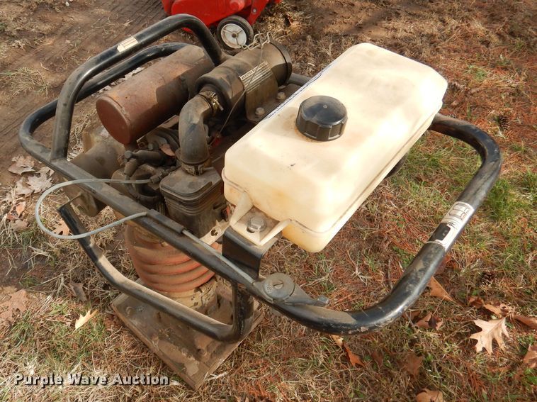 image for item DY9624 Plate compactor