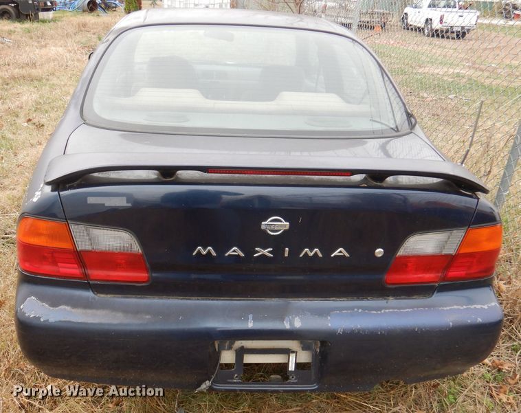 image for item DY9629 1995 Nissan Maxima