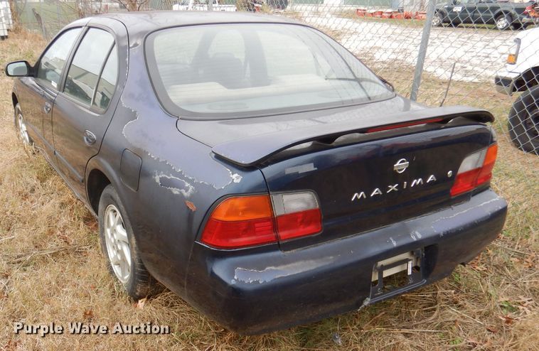 image for item DY9629 1995 Nissan Maxima