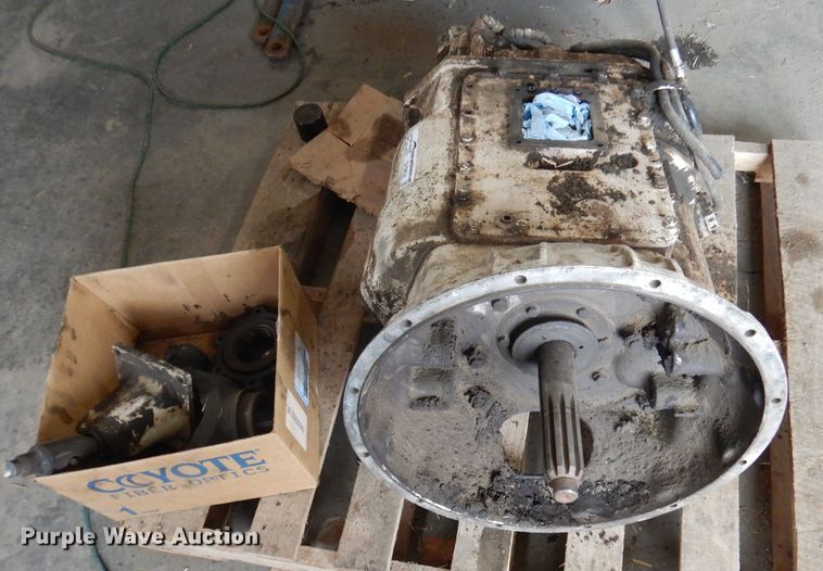 image for item DY9634 Eaton Fuller Road Ranger 15 speed manual transmission