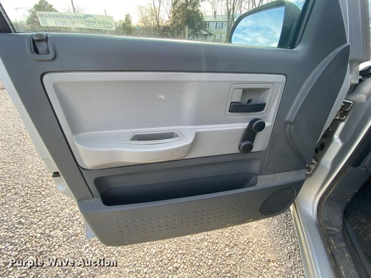 image for item EL9619 2005 Dodge Dakota  Club Cab pickup truck