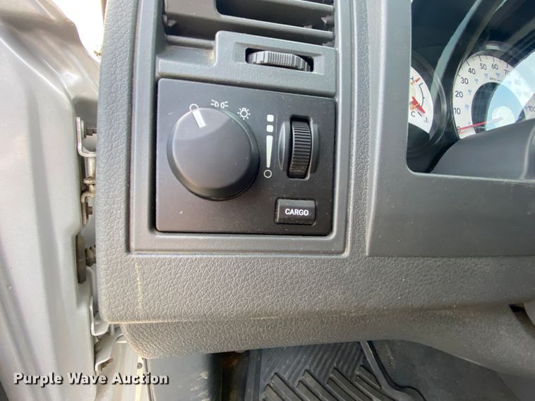 image for item EL9619 2005 Dodge Dakota  Club Cab pickup truck