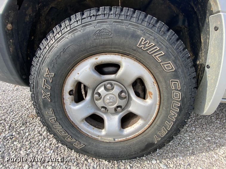 image for item EL9619 2005 Dodge Dakota  Club Cab pickup truck