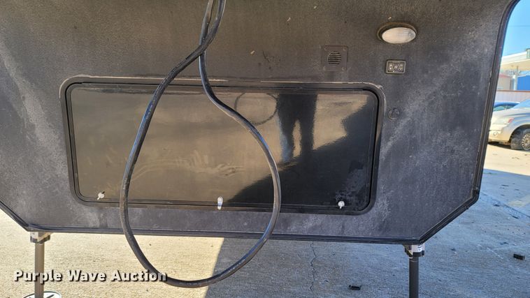 image for item ET9040 2019 Heartland M-3230CK  camper