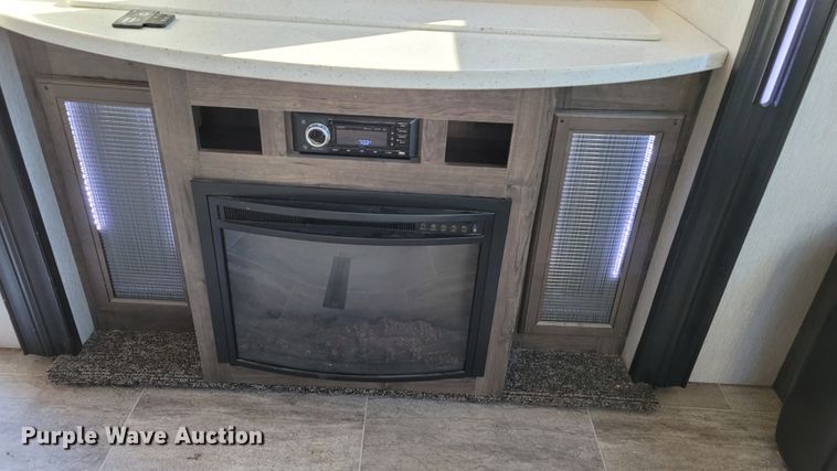 image for item ET9040 2019 Heartland M-3230CK  camper