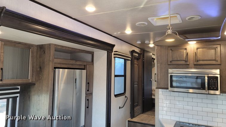 image for item ET9040 2019 Heartland M-3230CK  camper