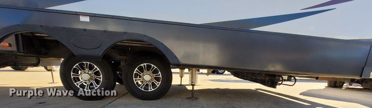 image for item ET9040 2019 Heartland M-3230CK  camper