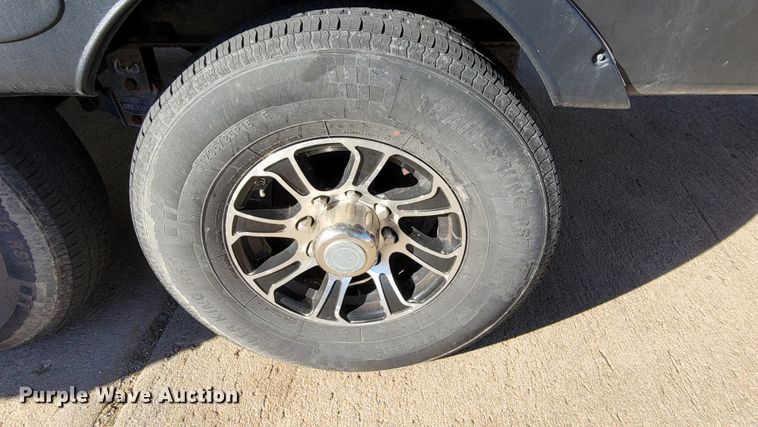 image for item ET9040 2019 Heartland M-3230CK  camper