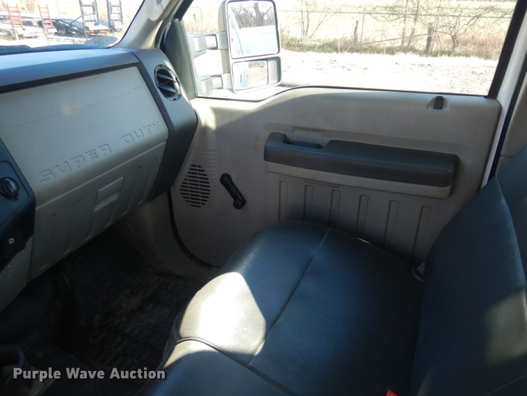 image for item EY9080 2009 Ford F450 Super Duty  utility truck