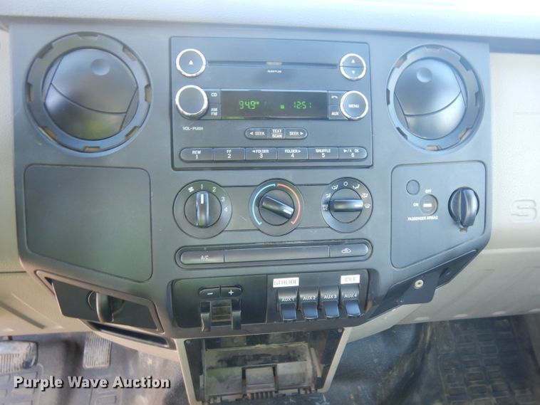 image for item EY9080 2009 Ford F450 Super Duty  utility truck