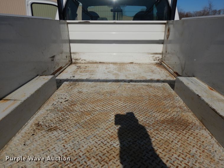 image for item EY9080 2009 Ford F450 Super Duty  utility truck