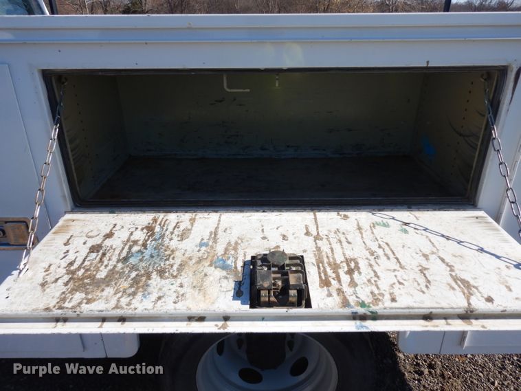 image for item EY9080 2009 Ford F450 Super Duty  utility truck