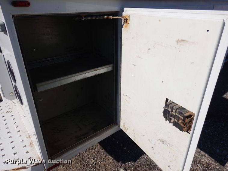 image for item EY9080 2009 Ford F450 Super Duty  utility truck