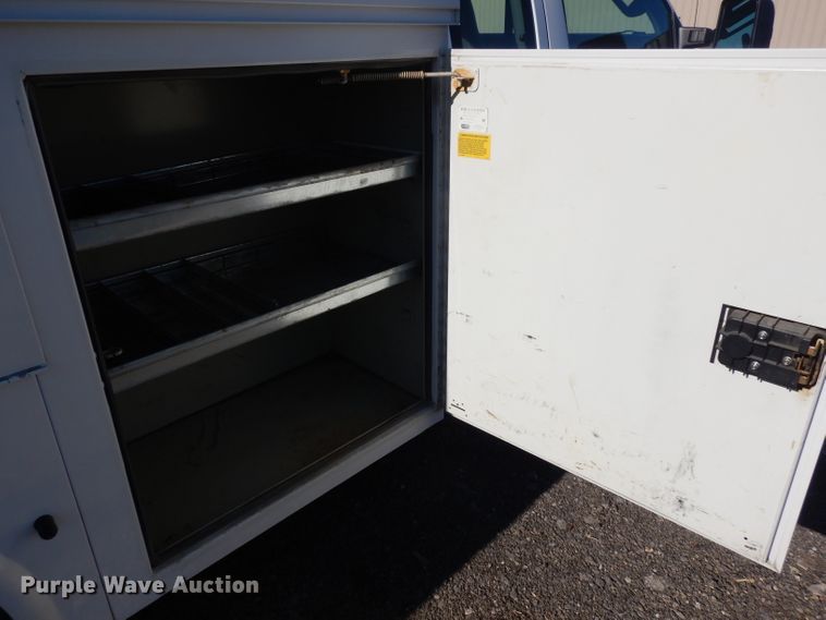 image for item EY9080 2009 Ford F450 Super Duty  utility truck